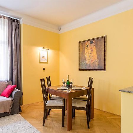 In Heart Of Prague - 2Br 2Ba Elegant Downtown Apt Extérieur photo