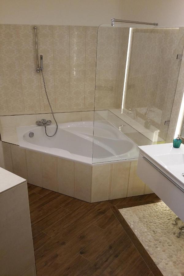 In Heart Of Prague - 2Br 2Ba Elegant Downtown Apt Extérieur photo