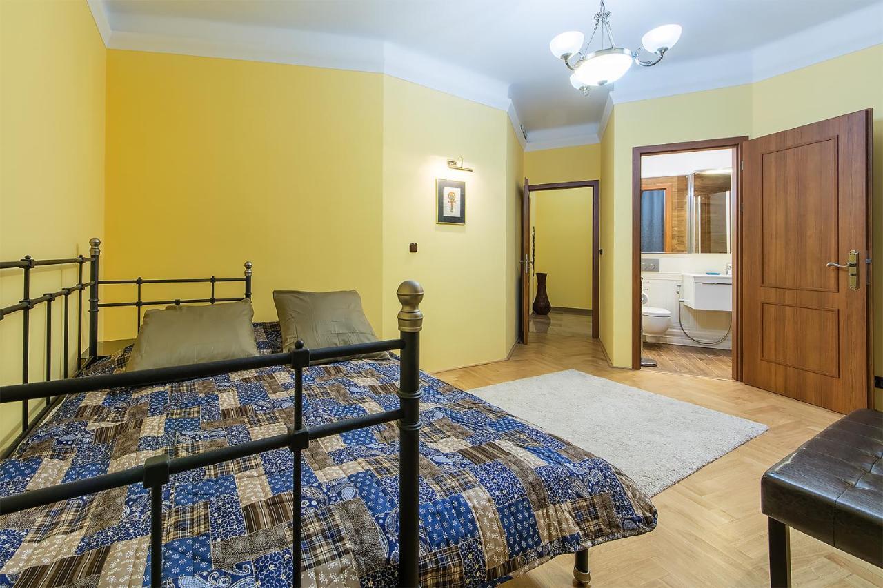 In Heart Of Prague - 2Br 2Ba Elegant Downtown Apt Extérieur photo